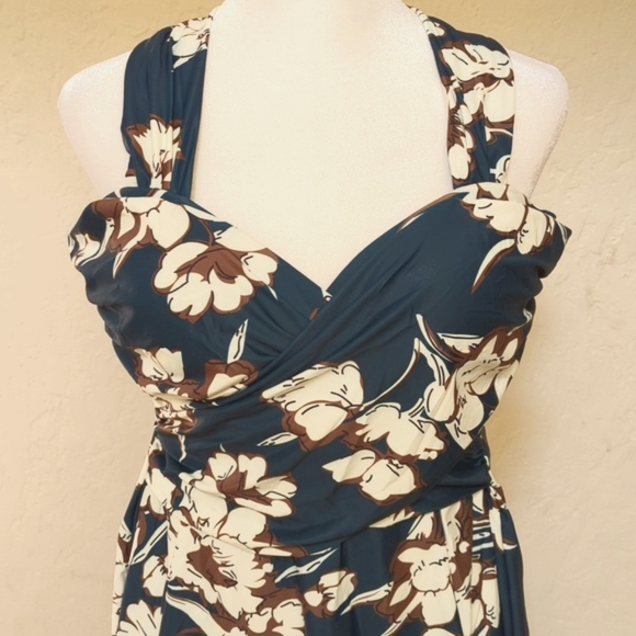 Cocopear Crossover Padded One Piece Blue Floral Skirted Swimsuit Size Large - Picture 5 of 13